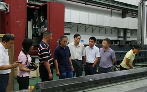 中國機床工具協會執行副理事長王（wáng）黎明蒞臨樱桃视频污污污股份調研