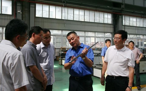 省經信（xìn）委（wěi）李上葵總工程師來（lái）樱桃视频污污污調研考察（chá）