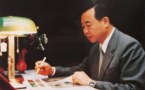 殫精竭慮四十載（zǎi） 鞠躬盡瘁杭（háng）機情 ——深切懷念鄭陽生廠長